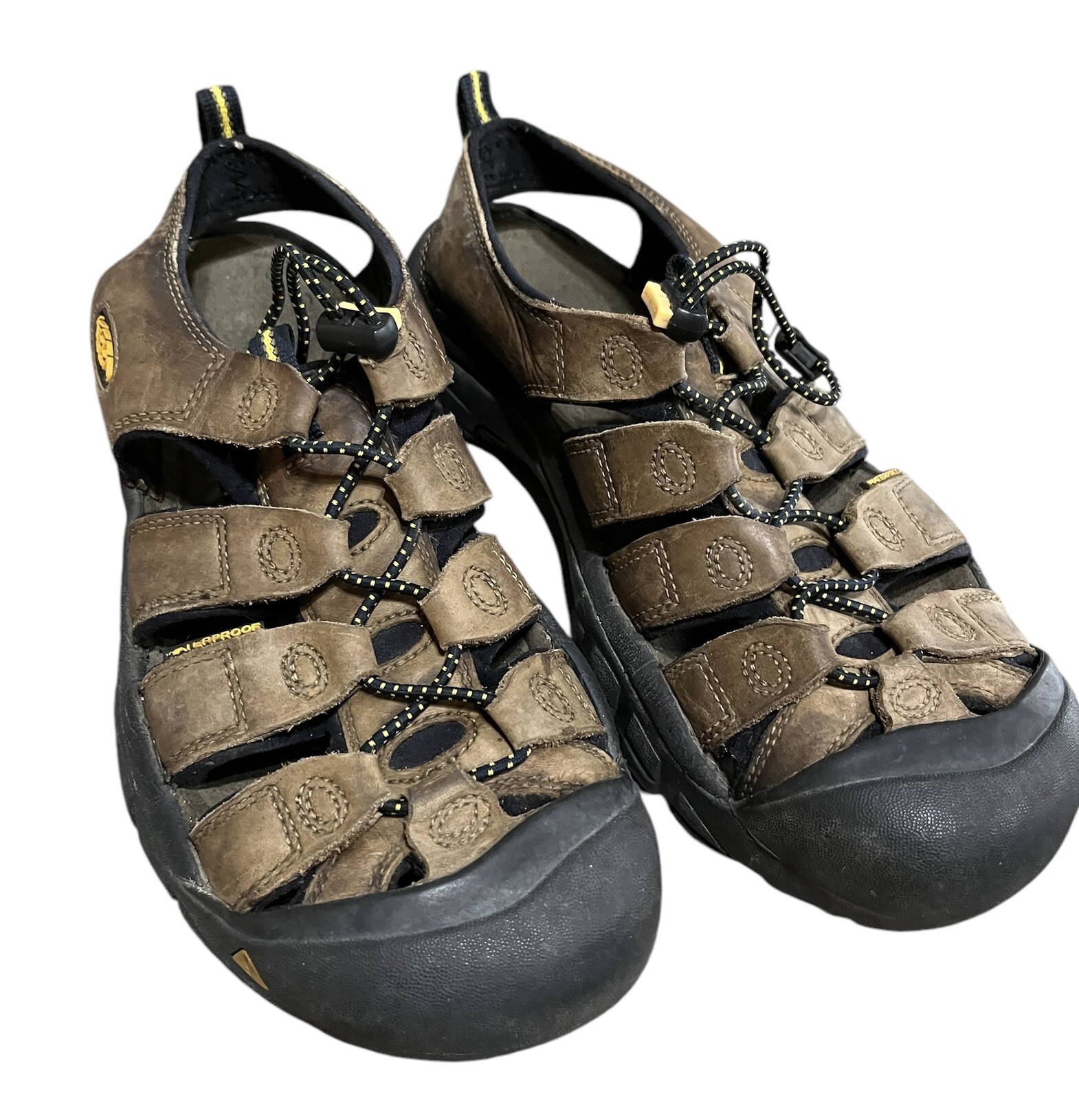 Sandali da trekking impermeabili KEEN da uomo taglia 10 Newport bisonte in pelle marrone