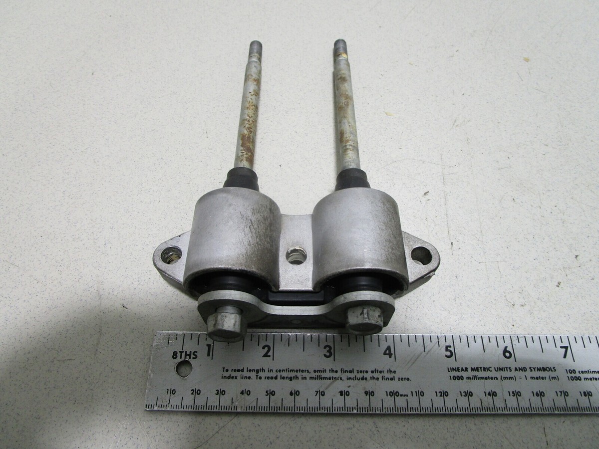 64J-44514-00-4D Yamaha Outboard 60 HP 4 STK Upper Mount