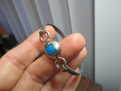 Vintage 925 Sterling Silver Turquoise Bangle Hinged Small Bracelet