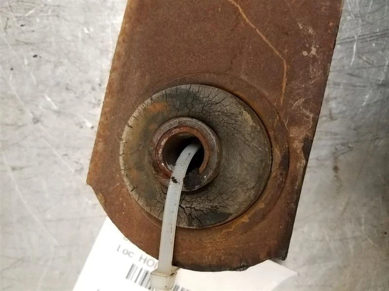 Brazo de control inferior trasero pasajero compatible con Chevrolet Bel Air 1966 1063116 Foto 4 de 4