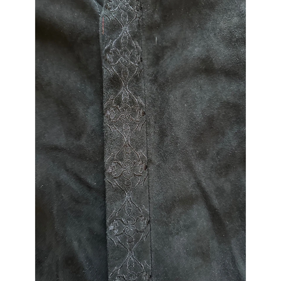 Robert Graham Men's Black Suede Embroidered Button Down Shirt Jacket Size 42/52 - Image 2 of 4
