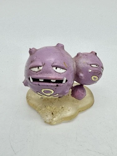 TOMY Pokemon Weezing CGTSJ 1999 Nintendo 2" Vintage Mini Figure Collection