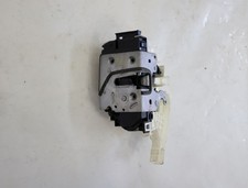 T&uuml;rschloss hinten links Mercedes B-KLASSE W246 2047302735 03-2016