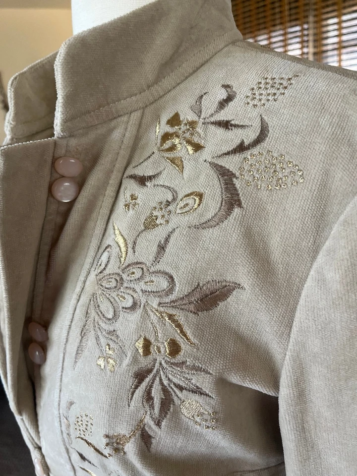 Abrigo bordado Anthropologie Elevenses raro; Cottagecore Campesino Cachicho 2 Foto 3 de 4