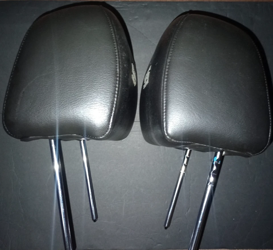 Chevrolet Impala SS 2006-2013 reposacabezas de cuero Foto 2 de 4