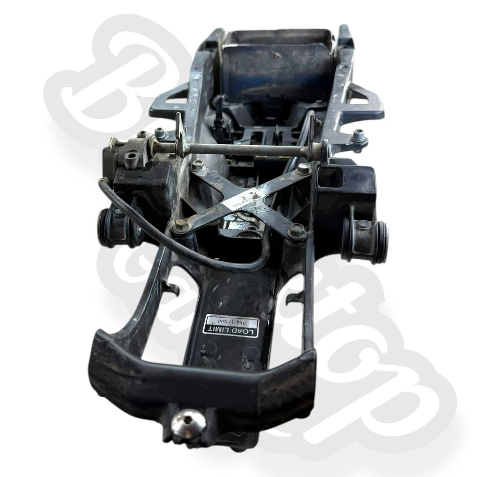 Subchasis trasero recto Yamaha YZF R1 2004-2006 OEM Foto 3 de 4