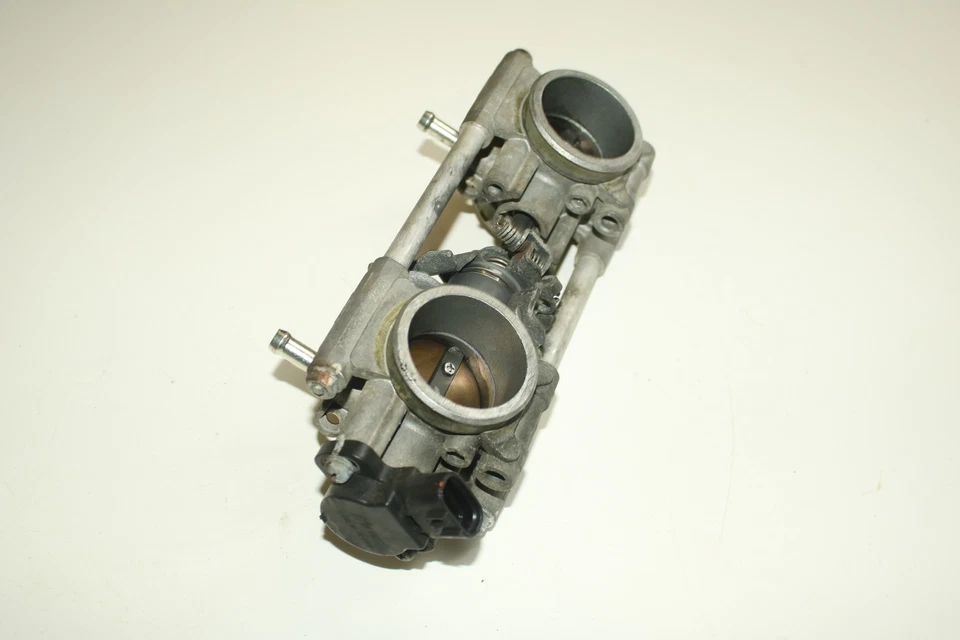 Carrocerías de acelerador Polaris Dragon Iq Turbo 2010 y sensor TPS 3131591 Foto 2 de 4