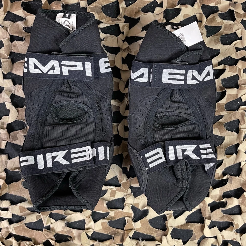 NEW Empire 2012 Prevail TW Knee Pads - Black/Grey - Small - Image 2 of 4