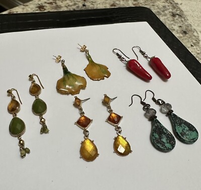 Lot Of 5 Pretty Dangle Drop Pierced Earrings Some Beaded Some Rhinestone