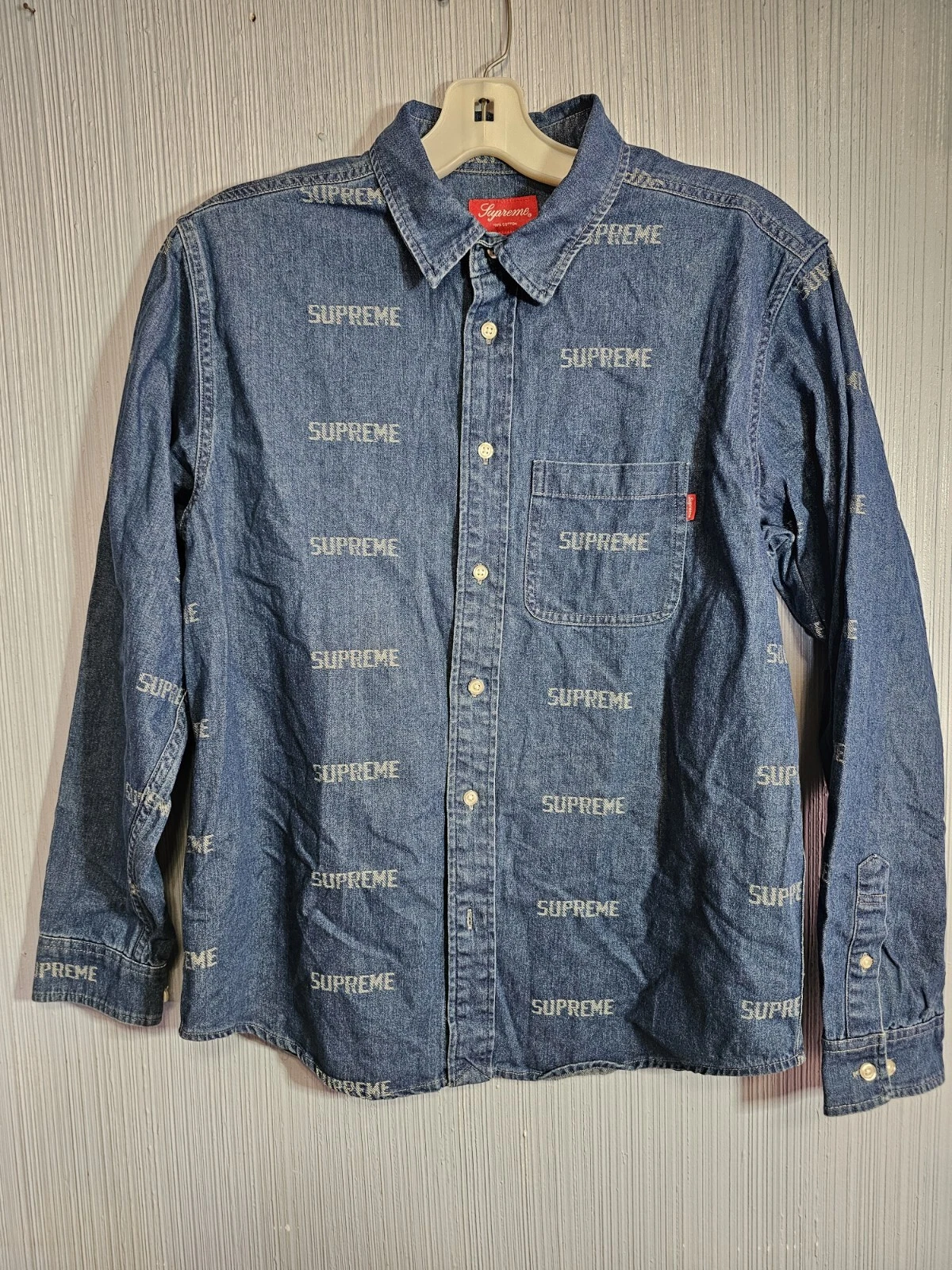 Chemise boutonnée manches longues en denim logo Supreme SS19