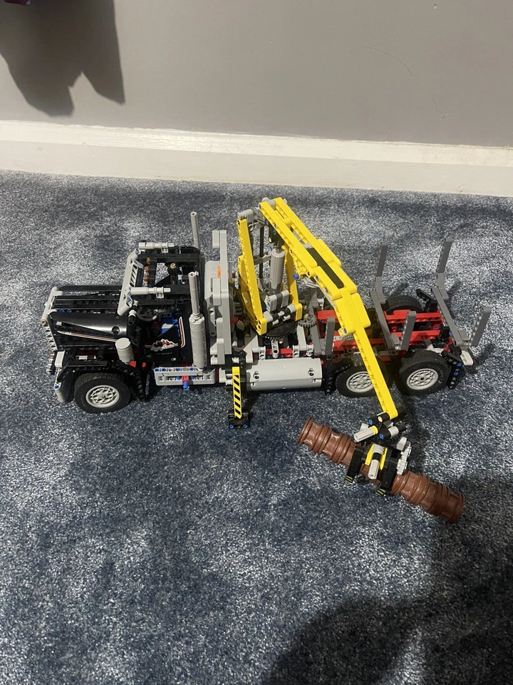 LEGO Technic 9397 Logging Truck, photo 1 of 5