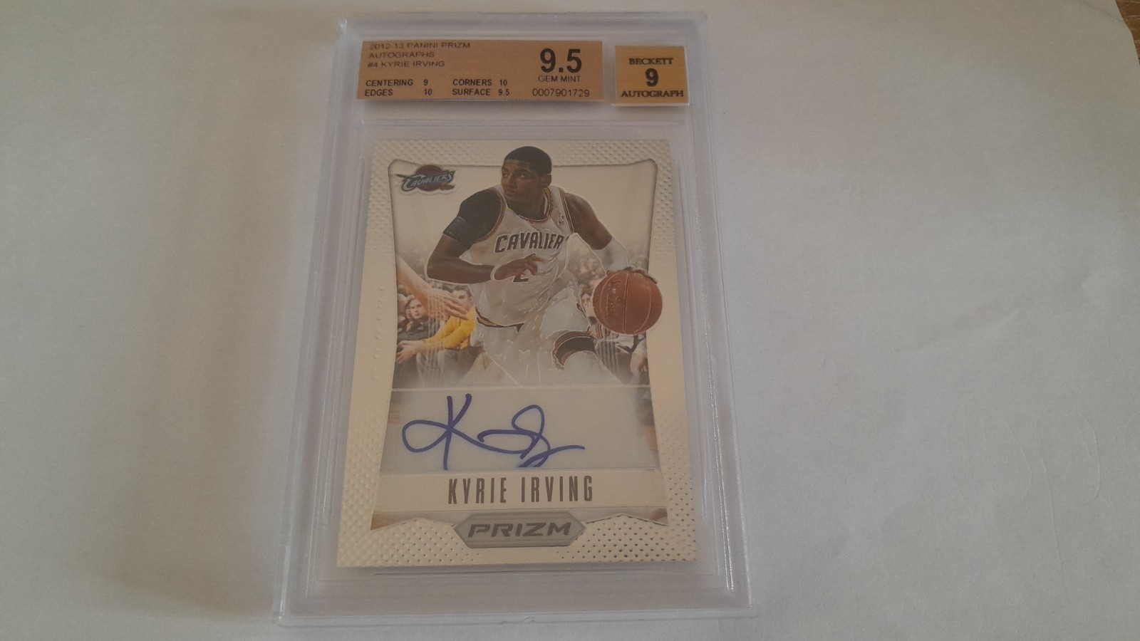 KYRIE IRVING 2012-13 PANINI PRIZM AUTOGRAPHS RC BGS 9.5 AUTO 9