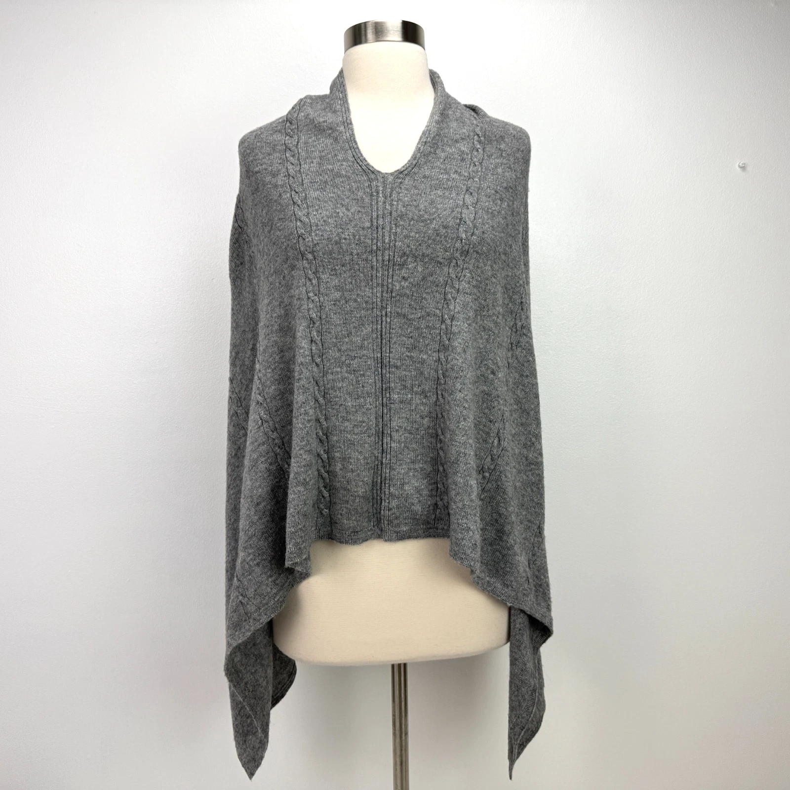 Hand Made in Nepal Cashmere Cable Knit Poncho Wrap Sweater Gray One Size Boho