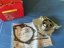 Pompe à eau Renault TRAFIC