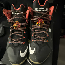 Nike LeBron 11 Gold Pack Black/Orange/White M...