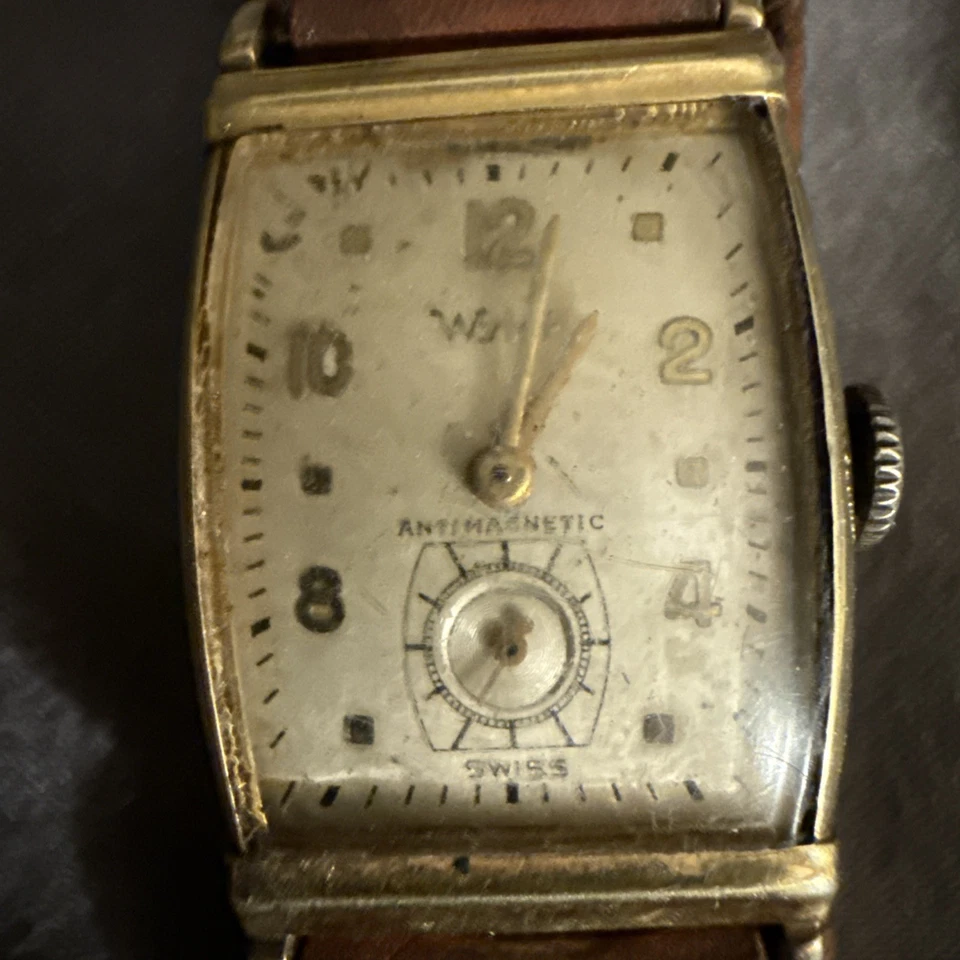 Working Wyler Vintage 1940s White Dial Clamshell Tank Watch 14kt Gold Filled !! - Image 3 of 4
