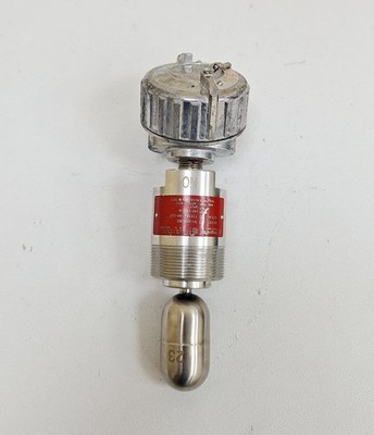 Magnetrol TK1-002N-BSC / 93C Liquid Level Float Switch 240 Vac/dc SPDT