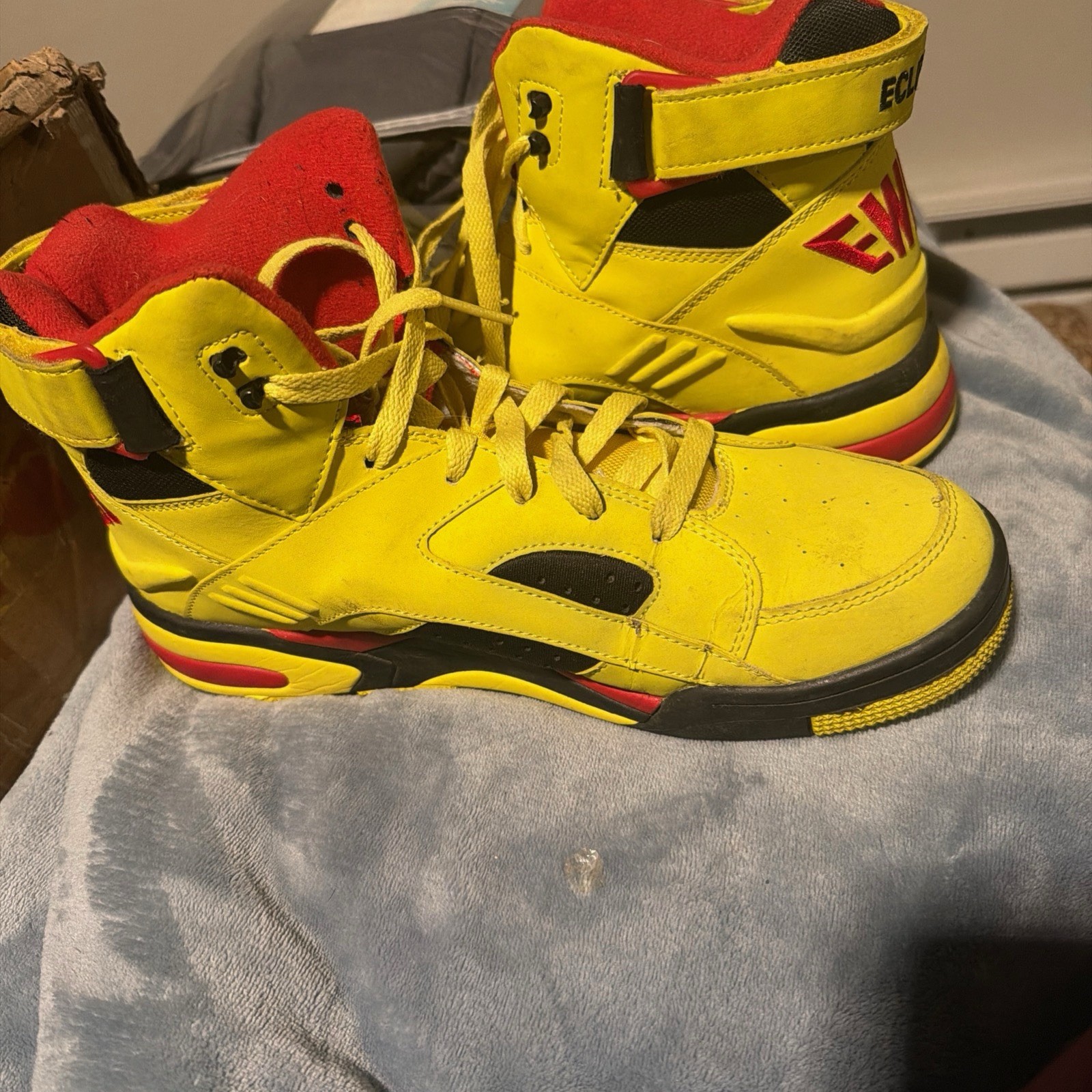 Ewing Athletics Eclipse Patrick Ewing 33 Yellow R… - image 1