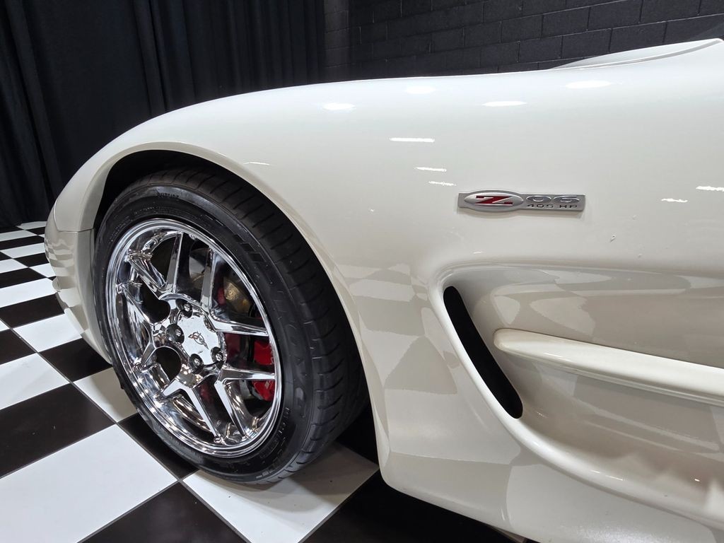 2001 White Chevrolet Corvette   | C5 Corvette Photo 7
