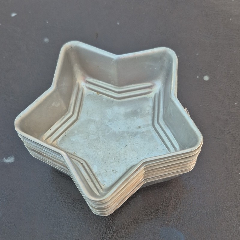 Silver Aluminum Star-Shaped Baking Mold Set