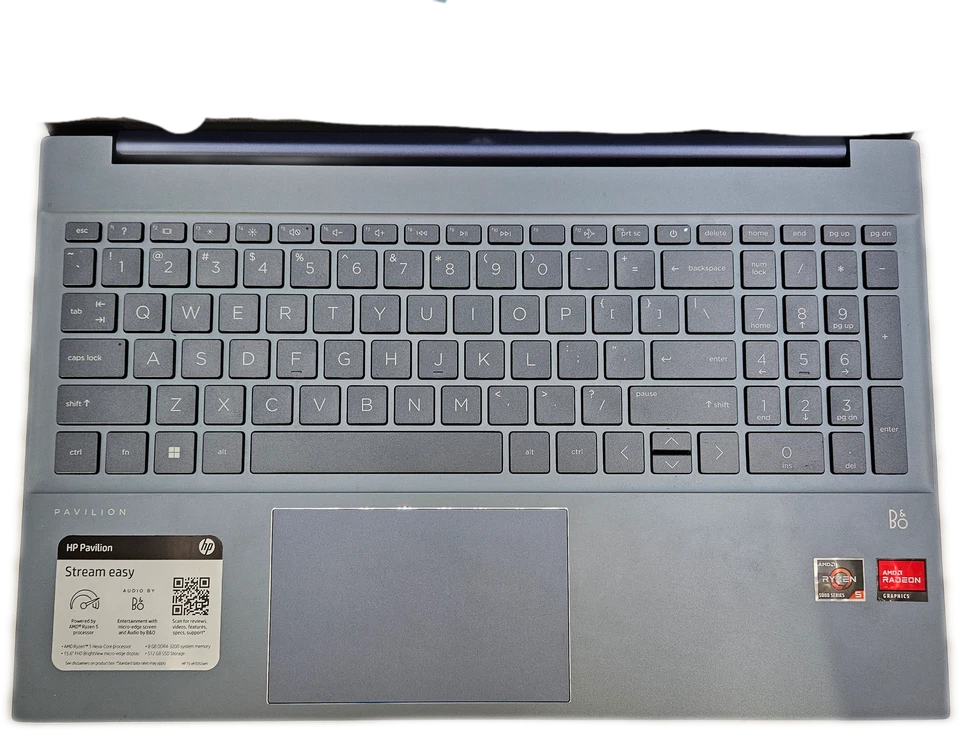 HP Pavilion 15-EH1052WM 15.6" Ryzen 5 5500U 8GB 512GB SSD Win11 Azul Foto 3 de 4