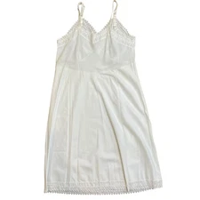 Vintage Wonder Maid White Lace Trim Full Slip Dress Size 40 Polyester 2328A