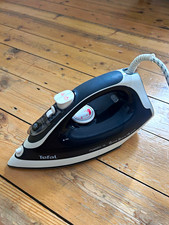 Tefal Maestro 75 Corded Steam Iron Ceramic Soleplate Black/White – Fully Working
