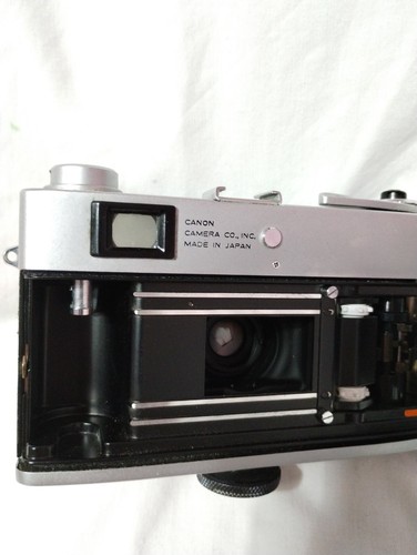 Canon Kamera Canonet QL25 Vintage und zwei Blitzgeräte alle für Teile oder Reparatur ungetestet - Bild 10 von 14