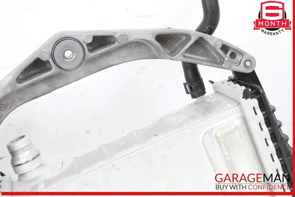 Оригинальный интеркулер радиатора 20-23 Mercedes X253 GLC300 4MATIC - Изображение 3 из 4