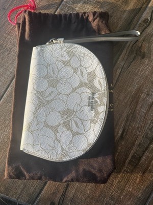 Kate Spade Larchmont Ave Breezy Floral Half Moon Wristlet Leather Silver. NWT.