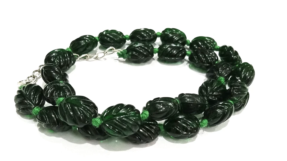 Green Emerald Necklace, Oval Carved Beads, Hand Knotted, Statement Necklace - Image 4 of 4