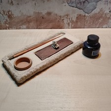 Set calligrafico con base in pietra-pennino e inchiostro azzurro - usato