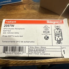 Legrand radiant 2097W 20 Amp GFCI Self Test Decorator Duplex Outlet, White (1