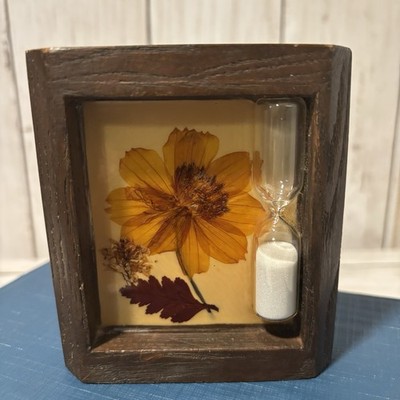 Vintage Lucite Acrylic Dried Flower Sand Hourglass Kitchen Egg Timer Retro MCM 