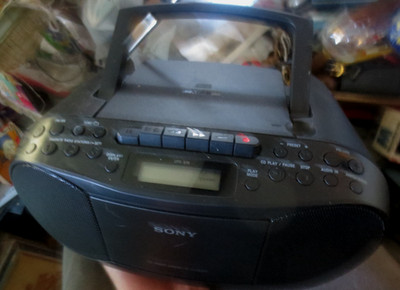 Sony CFD-S70 Stereo CD Player Cassette Recorder AM/FM Radio Boombox Tested Works