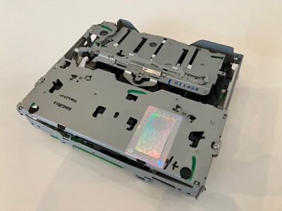 BMW CD LAUFWERK FÜR PROFESSIONAL RADIO 1er 3er M3 E90 E91 E93 E80 E81 E87 NEU !