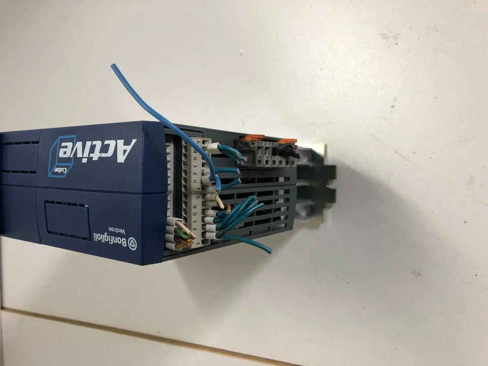 Bonfiglioli ACU 401-11FA Frequenumrichter - Bild 2 von 4