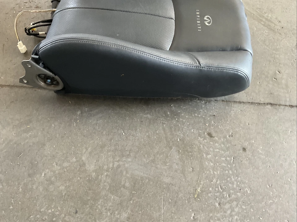 Asiento trasero derecho Infiniti G37 10-13 87611-JK60A Foto 3 de 4