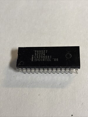 Intel SZ224 CMOS BPS Modem 28 Pin Microcontroller IC Integrated Chip @IC40