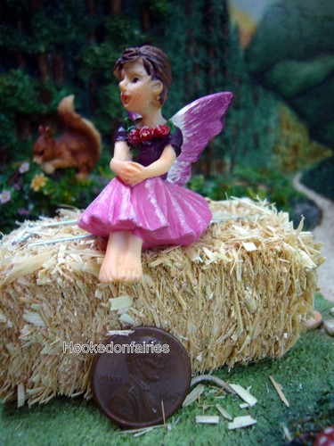 Terrario de jardín de hadas en miniatura Tiny Fairy Rosie GO 17416 - Imagen 3 de 8