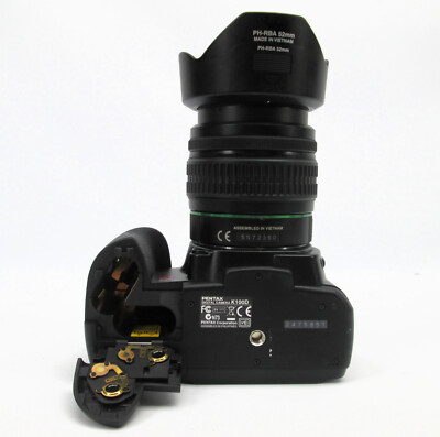 Pentax K100D DSLR DIGITAL CAMERA w/ SMC Pentax-DA 1:3.5-5.6 18