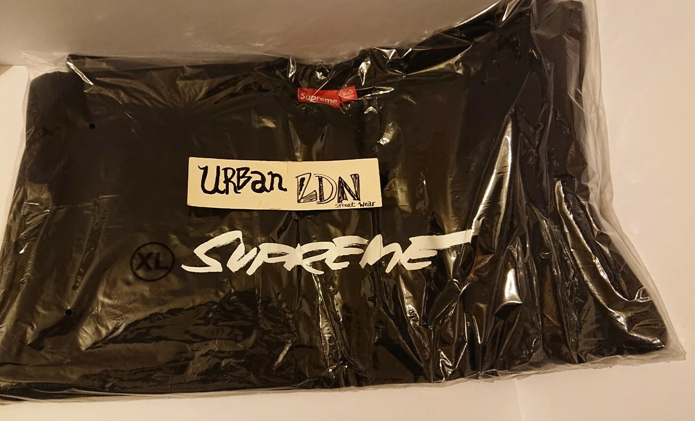 Col rond logo Supreme Futura XL noir