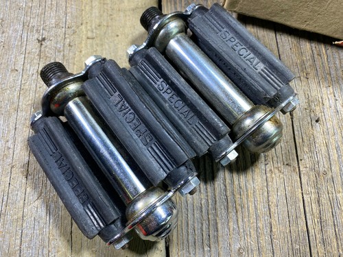 ANTIGUOS PEDALES DE GOMA PARA BICICLETA DE 3 PULGADAS DE COLECCIÓN MAJESTIC ESPECIAL 9/16 DE LOTE ANTIGUO |