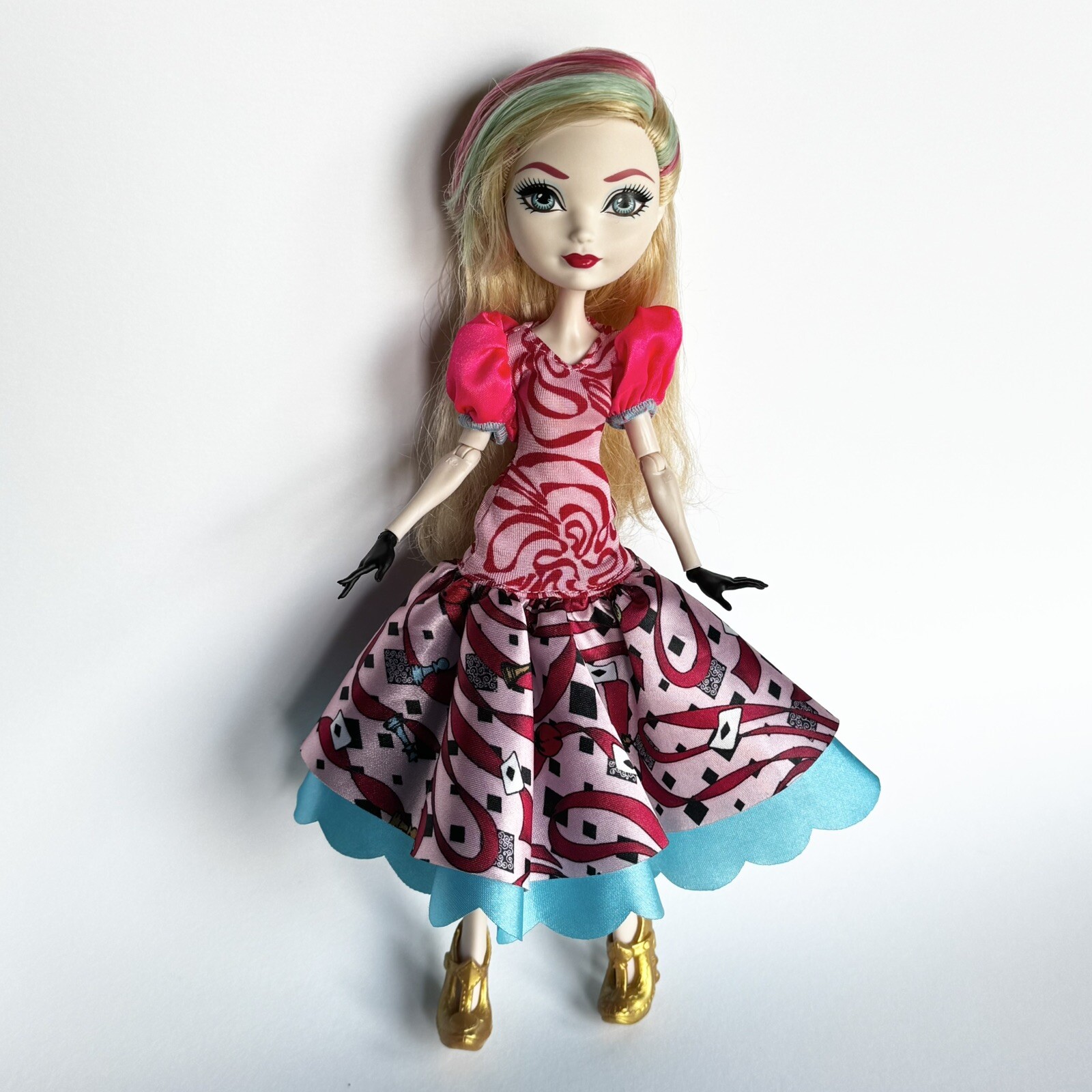 Ever After High Doll Way Too Wonderland Apple White Doll