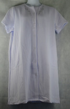 Miss Elaine Women's Embroidered Short-Sleeve Snap-Front Robe, Lavender, Medium