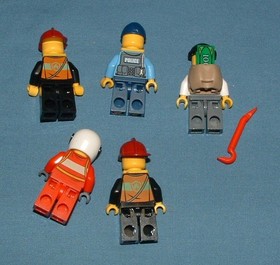 TOWN: CITY STARTER SET 60086 - LEGO - 2015 - USED CONDITION