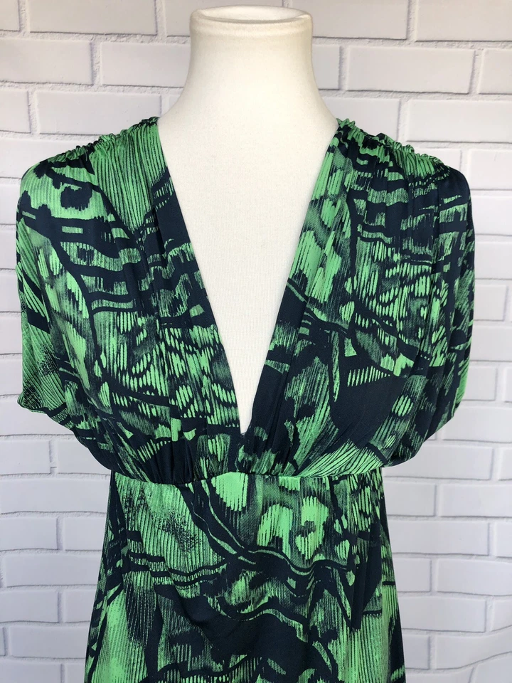 T-Bags Los Angeles Green V Neck Dress Striped Womens XS  - Imagem 2 de 4