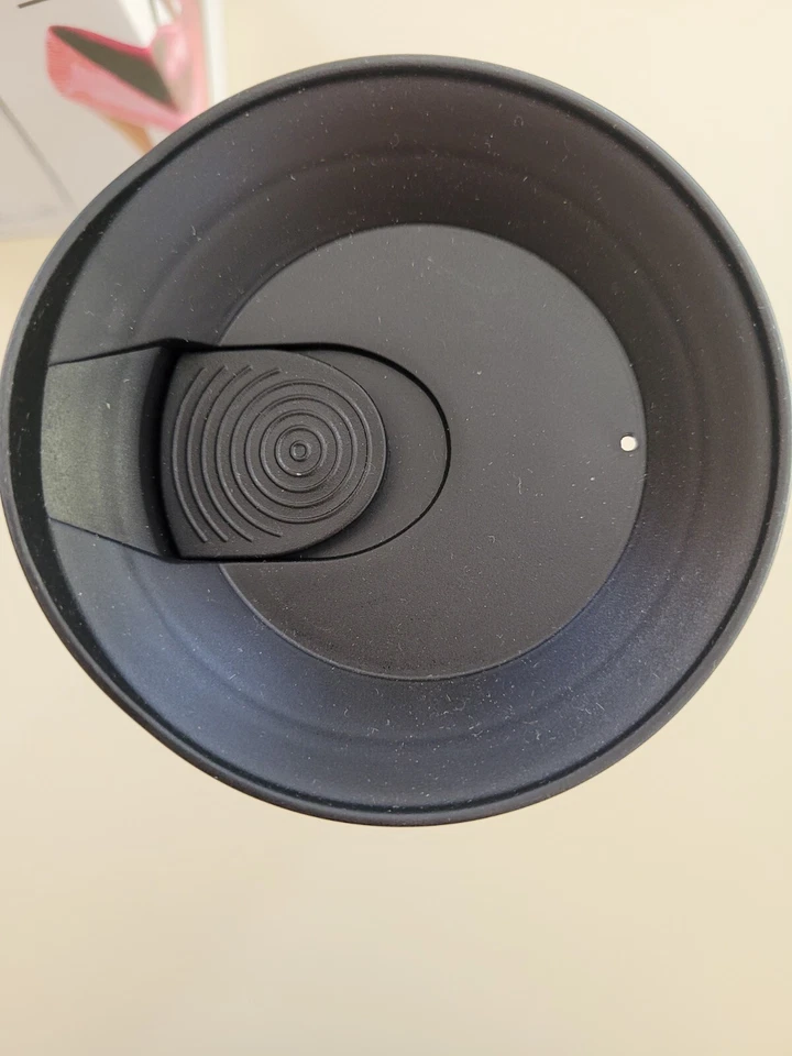 NUEVO EN CAJA Vaso de Vino Acrílico Vino 2 Go Tapa Negra Vino para Ir Viaje Piscina Playa Picnic Foto 4 de 4