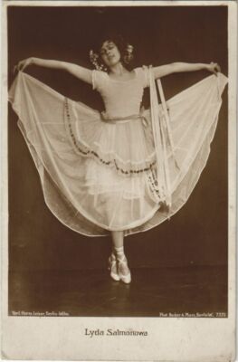 Old postcard AK Lyda Salmonowa FILM STARS (1093865)