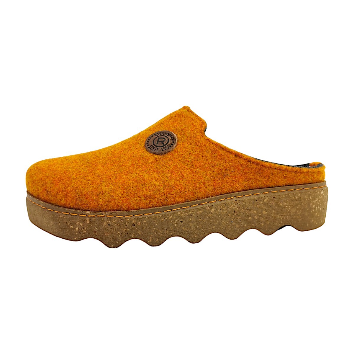 Род-Фоджа-Место, где можно отдохнуть в загородном доме Оранжевого цвета.